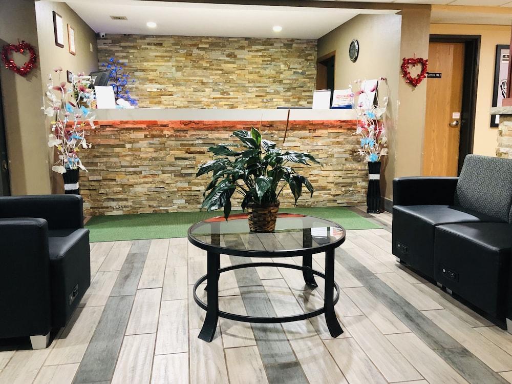 Americinn By Wyndham Columbus Wisconsin Bagian luar foto